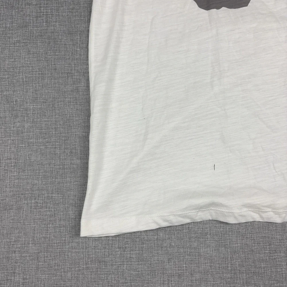 Banana Republic Shirt Mens M White Elephant Graphic Tee Tagless Cotton Jersey